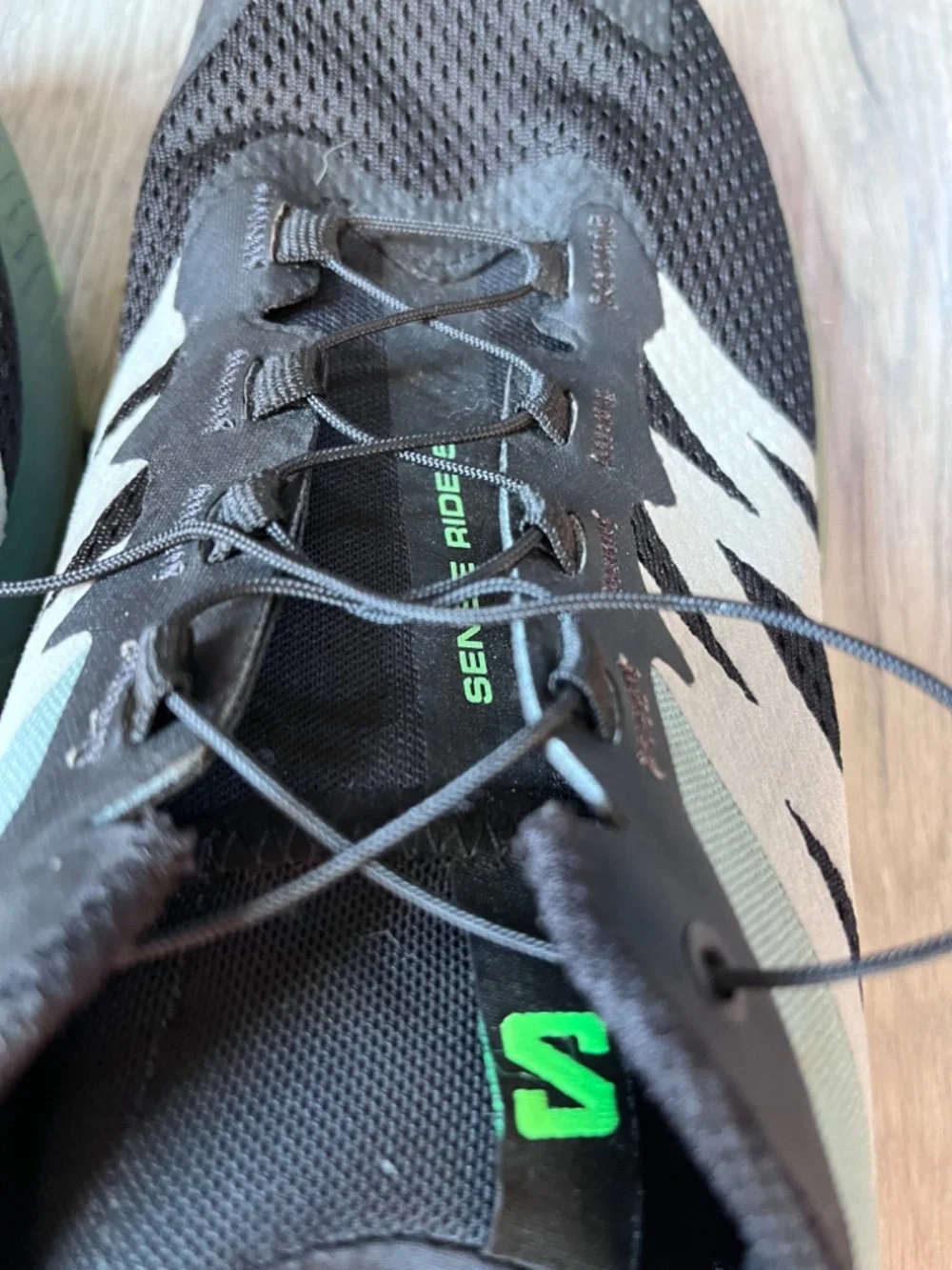 Salomon Sense Ride 5 Athletic Running Shoes Sneakers Men 10 Black Green